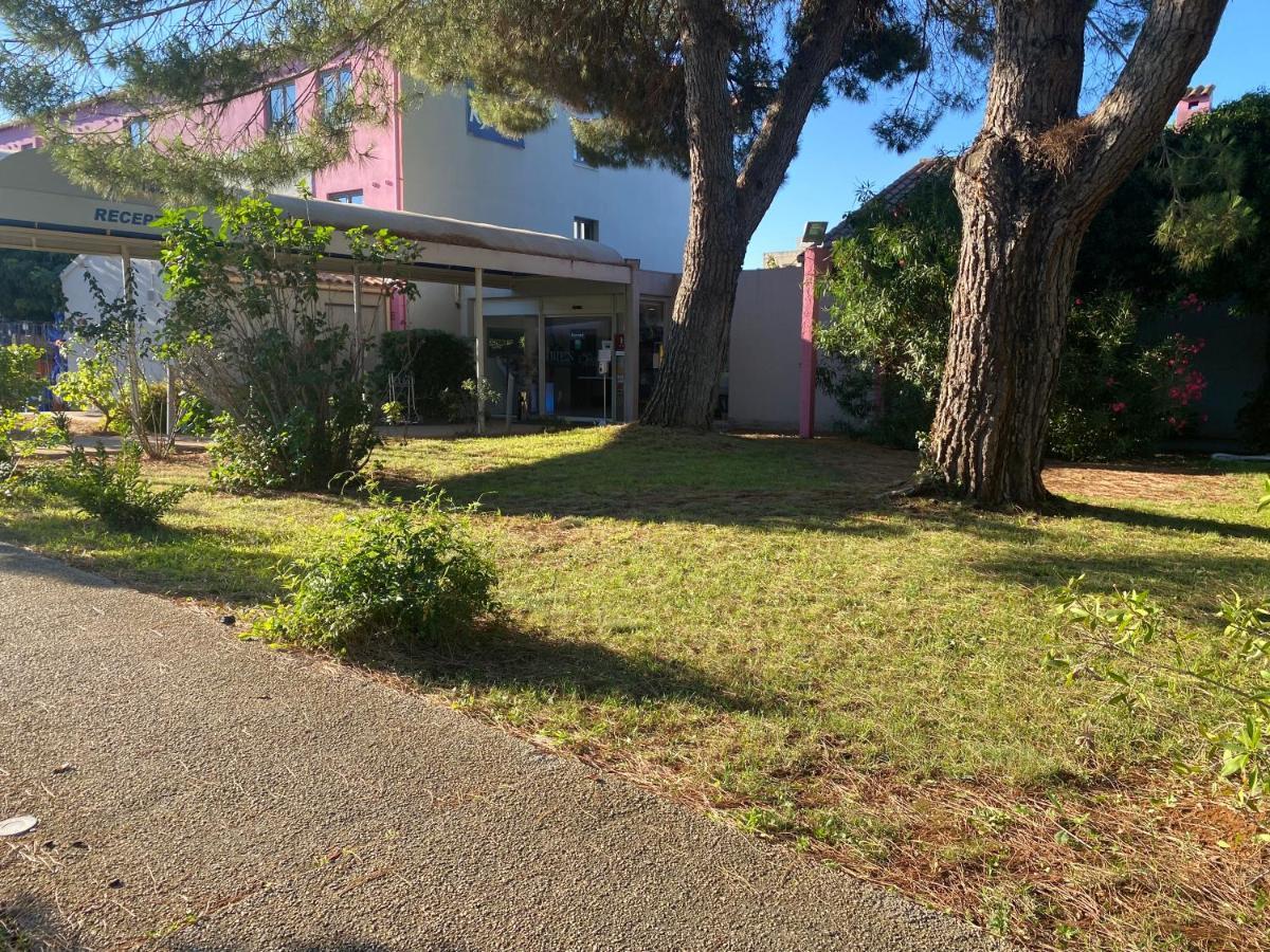 Kyriad Montpellier Aéroport - Gare Sud De France Hotel 3*