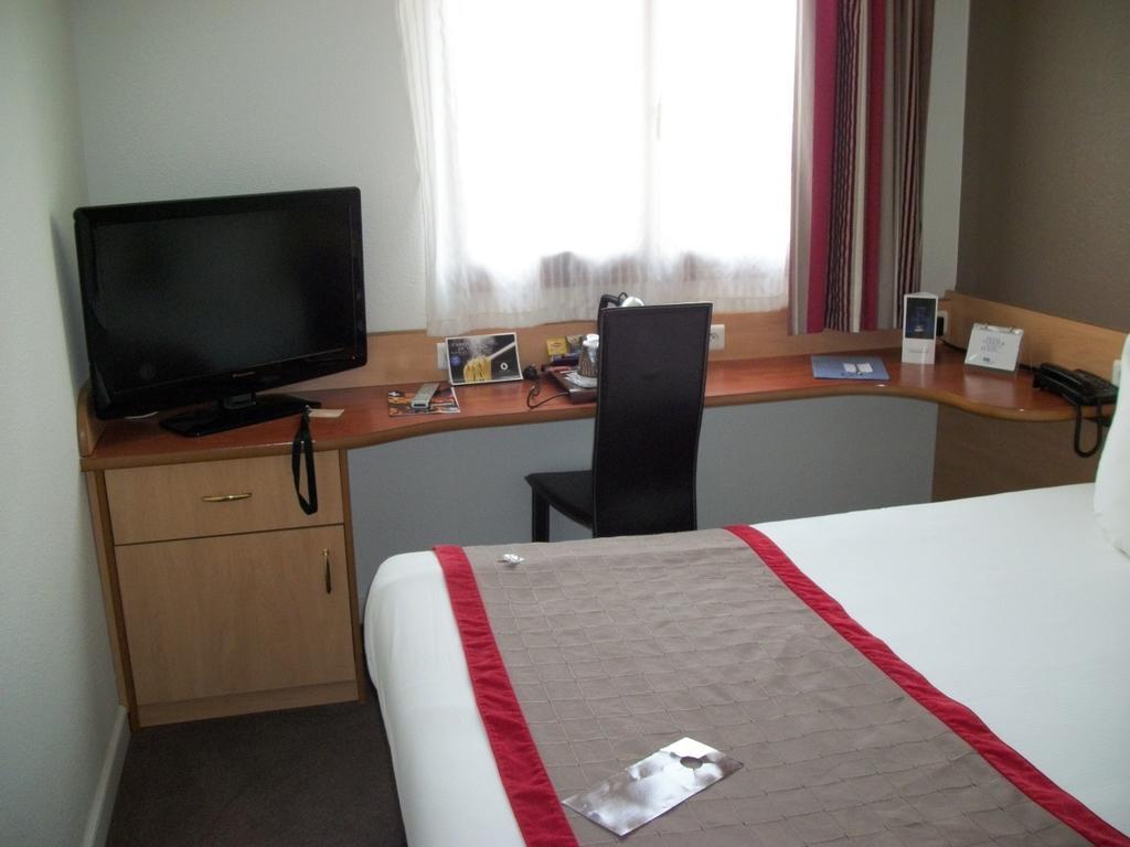 Kyriad Montpellier Aéroport - Gare Sud De France Hotel Mauguio
